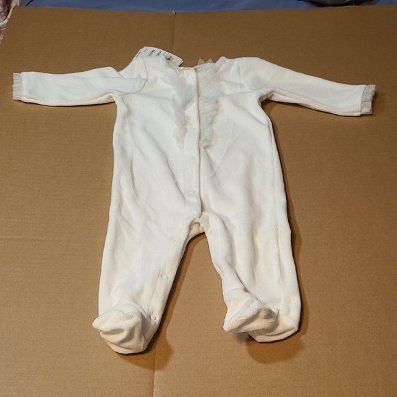First Impressions White Baby Coverall Velvet Feel 3-6 Months NWT Snap Front - Picture 1 of 7